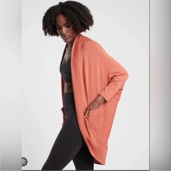Athleta Ethereal Cocoon Wrap in Etruscan Red - Size S/M - Picture 1 of 8
